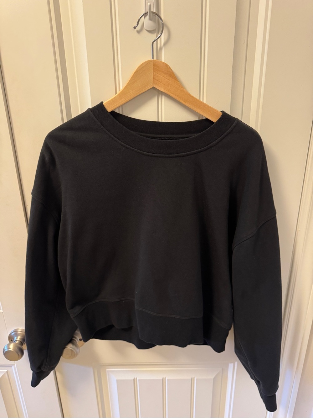 lululemon athletica Black Women's Crew Sweatshirt